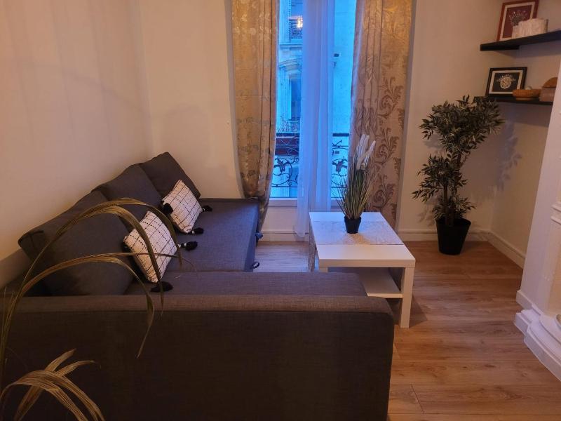 Charmant appartement pres de Montmartre 2 — отель в Париже, Франция