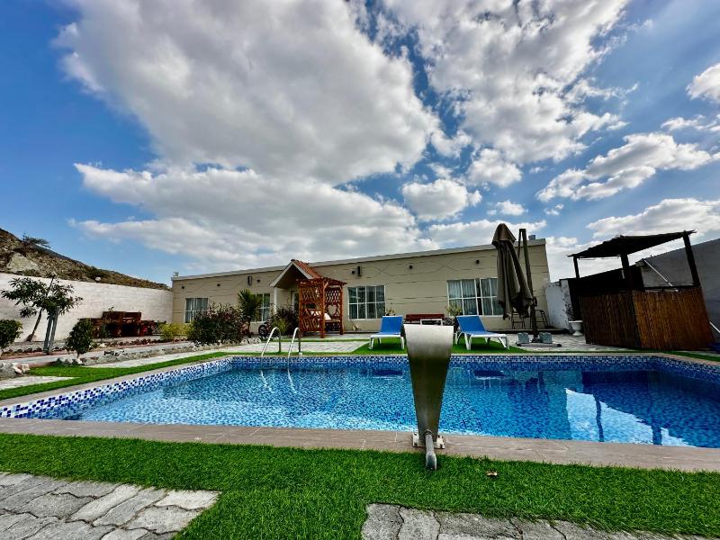 Цены на 800 Mountain Resort Vacation House в Фуджейра