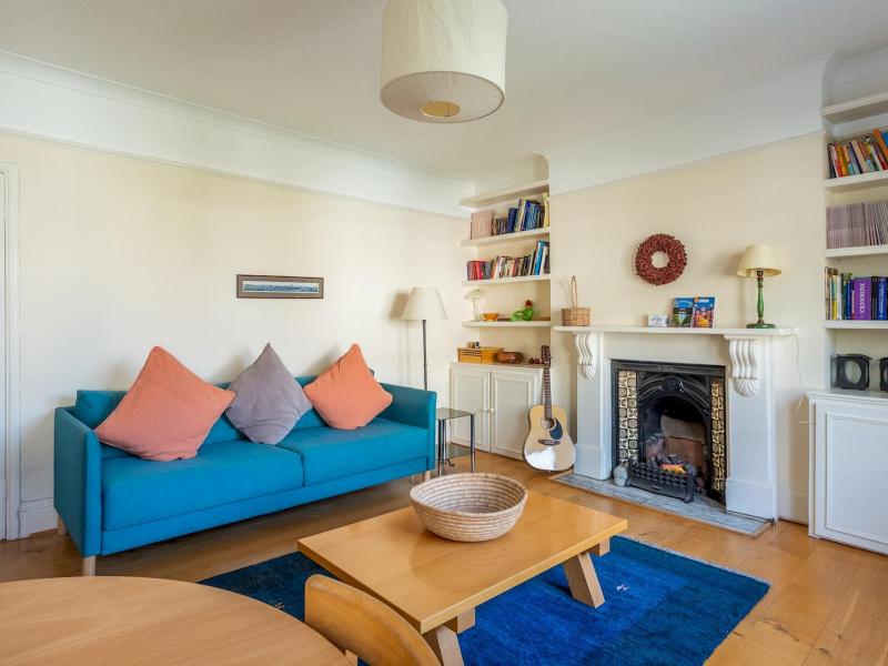 Pass the Keys Medley · Spacious 1bd sleeps 4 great location W Hampstead — отель в Лондоне, Соединенное Королевство
