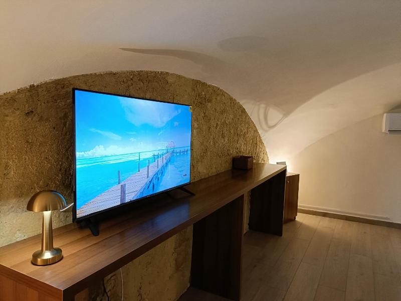 Domus Dante al balconcino — комфортный отель в Неаполе