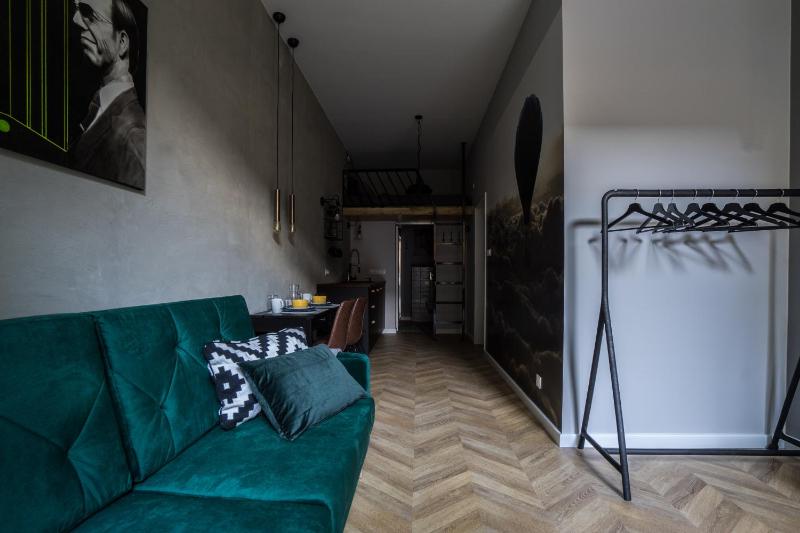 Golden Apartments Warsaw - Stylish Apartment in Modern Building - Praga — комфортный отель в Варшаве