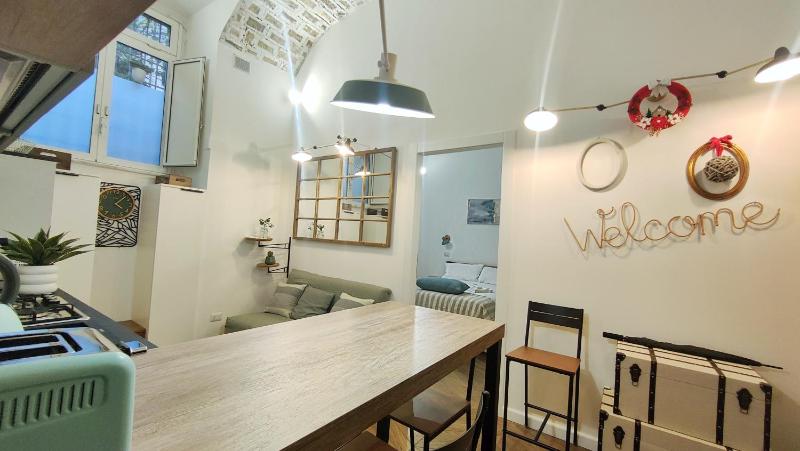 Vera Roma Suite&Apartment - Charming 3 bedroom apt - 20min walk from Colosseum — отель с удобствами в Риме