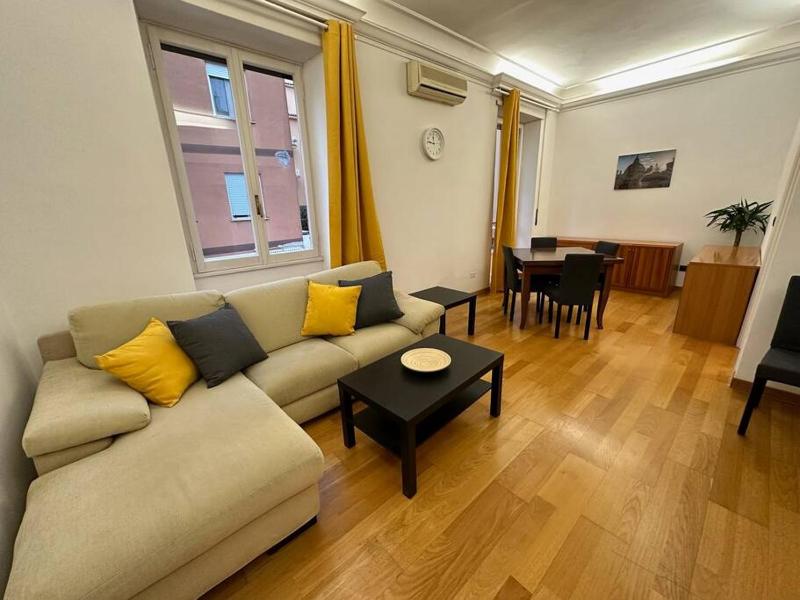 San Pietro city center close to the subway — забронировать отель в Риме