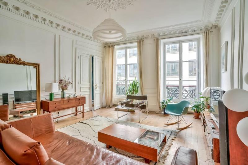 Magnificent apartment for 5 in the 9th arrondissement — отель с удобным расположением в Париже