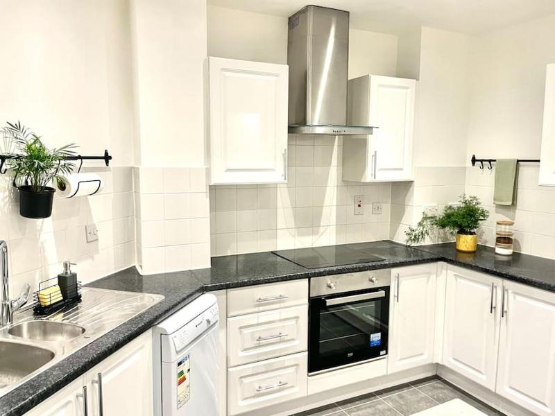 Cozy 2bed apartment in Great London — забронировать отель в Лондоне