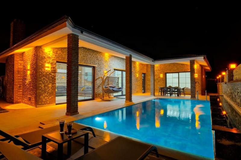 Villa Artan 1 / Yesiluzumlu — отель в Фетхие, Турция