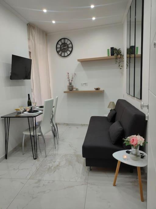 Lovely a Cagliari - Grazioso mini appartamento rinnovato