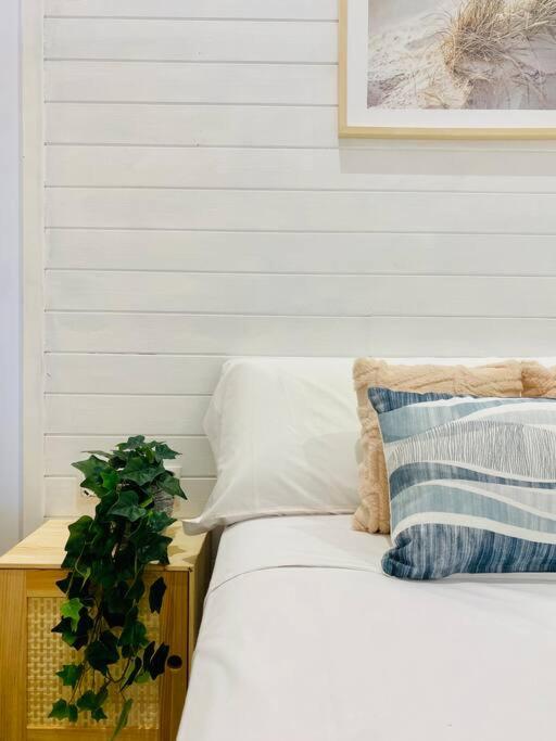 Цены на Cabanyal Apartment C - Beachside Charm & Design в Валенсии