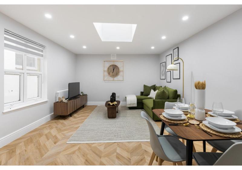 Conveniently Situated - Luxuriously Furnished! — отель в Лондоне, Соединенное Королевство