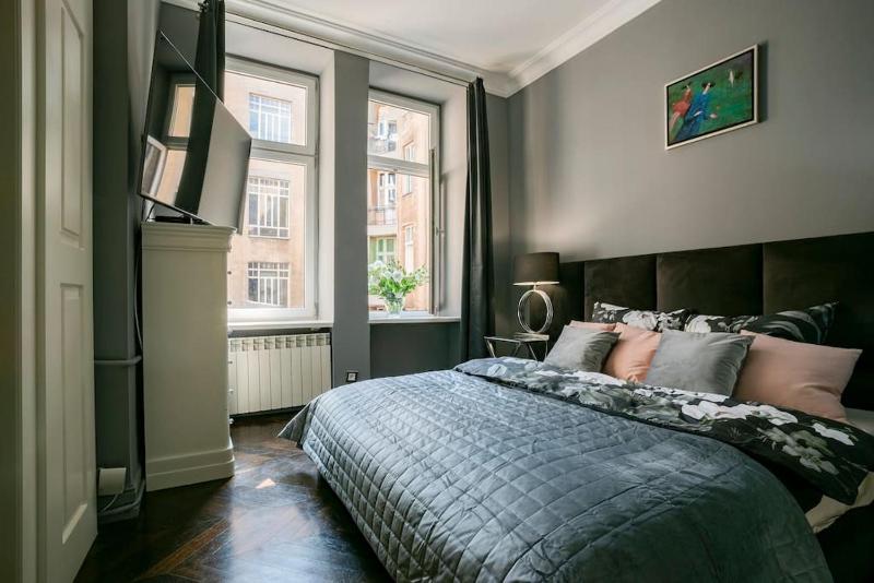 Apartment Chlodna 20 — отель в Варшаве, Польша