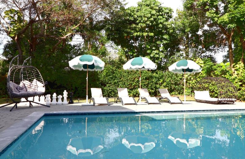 Цены на Villa Cristina in Miami в Майами