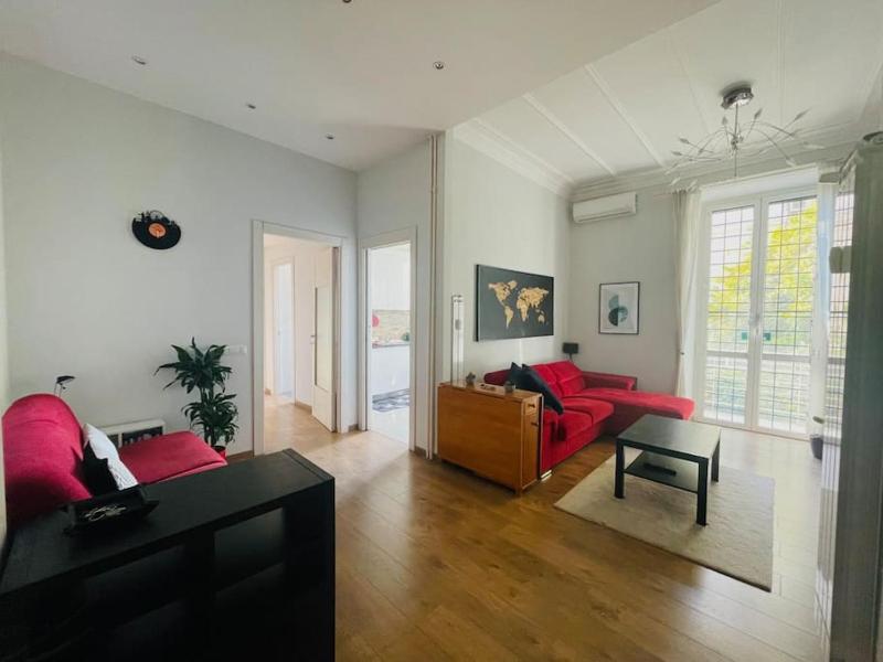 Lovely central apartment — отель с удобствами в Риме