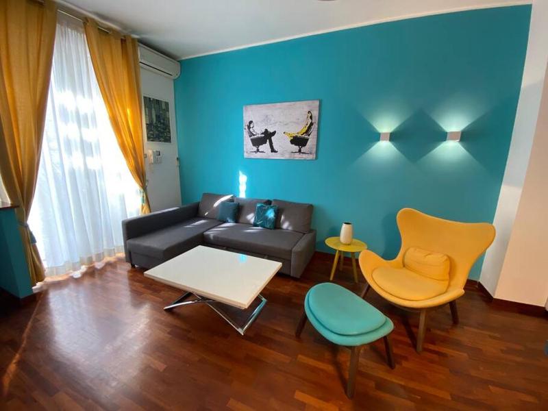 Cozy and modern apartment — отель с удобствами в Милане