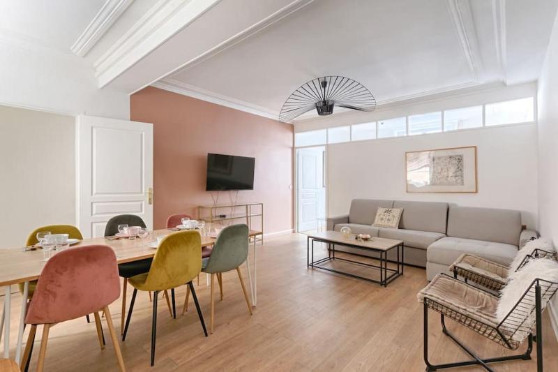 Louvre Montorgueuil Historical center 3BR-8P — отель в Париже, Франция