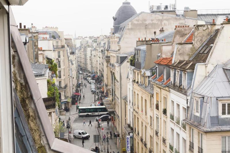 Superb Apt With A Balcony At The Heart Of Paris ! — отель с удобствами в Париже