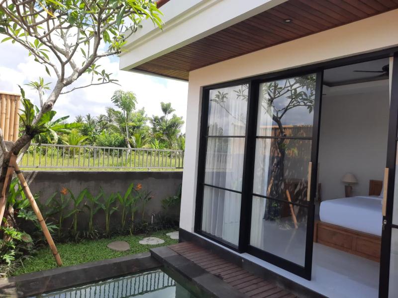 Private Villa 1 Bedroom (Joglo) With Private Pool — отель с удобствами в Убуде