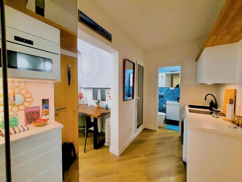 RentAdore Lavapies Studio — отель с удобным расположением в Мадриде