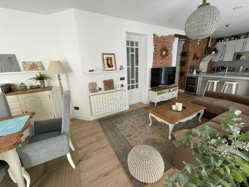 Luminoso y romantico apartamento-Loft en Chamberi — отель в Мадриде, Испания
