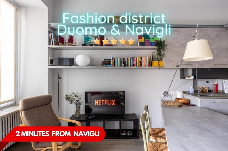 [Duomo - Navigli] Casa di Design con A/C e WiFi — отель с удобным расположением в Милане