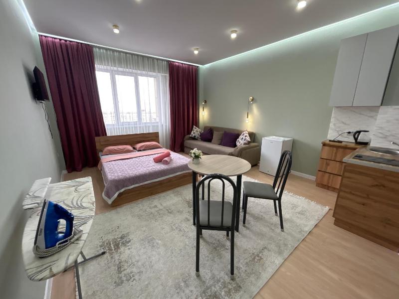 Цены на Ailyn apartment's 118/2 в Алматы