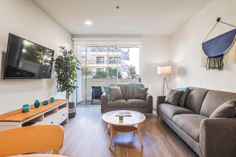Spacious & Cozy 2BDR & 2BTH in SM — отель в Лос-Анджелесе, Соединенные Штаты Америки