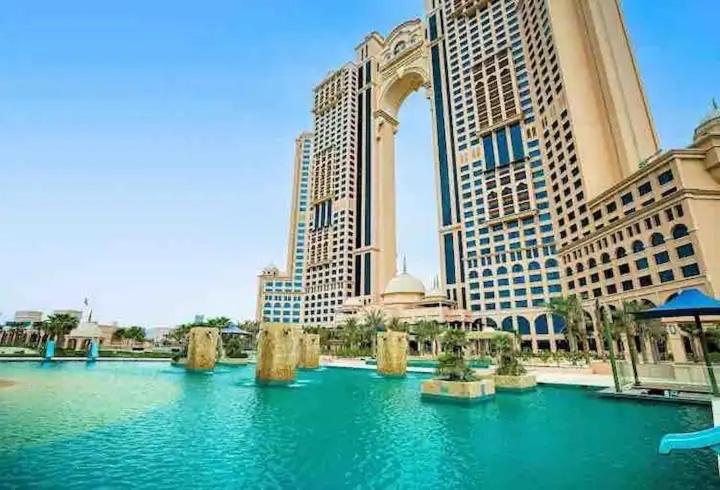 Fairmont Marina Residences Apartment — комфортный отель в Абу