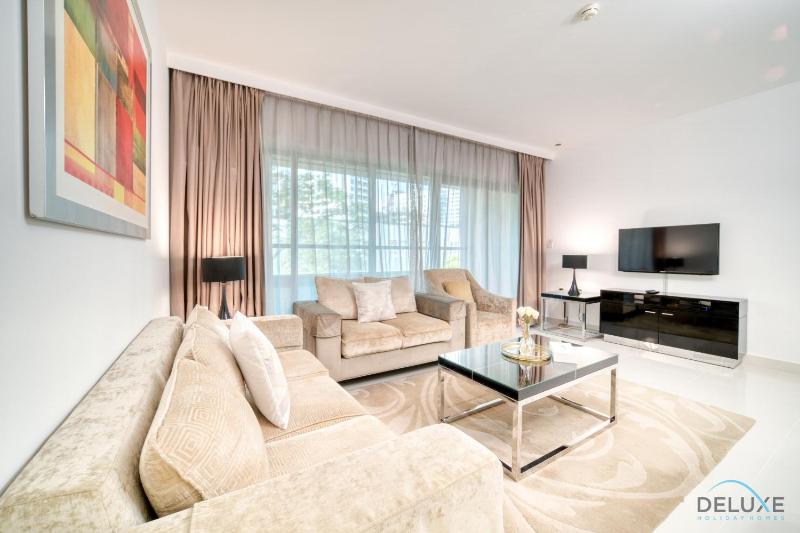 Remarkable 1BR at Capital Bay A Business Bay by Deluxe Holiday Homes — отель в Дубае, Объединенные Арабские Эмираты