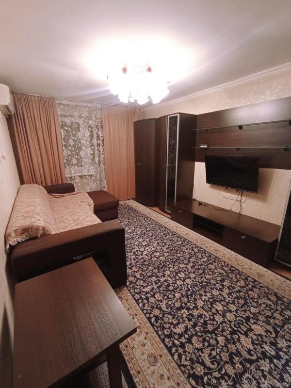 Kvartira posutocno — комфортный отель в Алматы