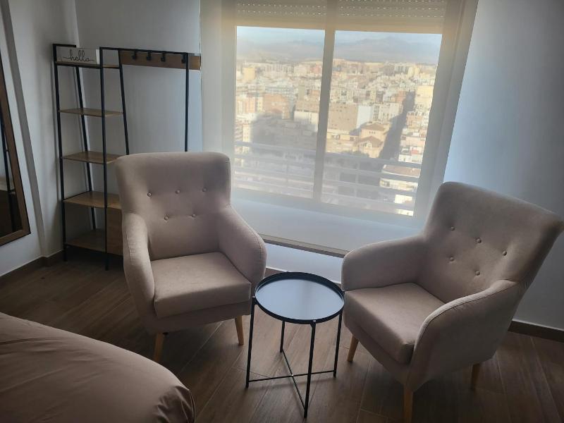 Charming studio in the center of the city Apartamento pleno centro de Alicante — забронировать отель в Аликанте