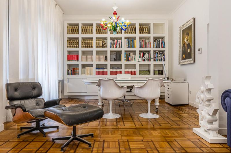 Repubblica Luxury Loft by LionHost — комфортный отель в Милане