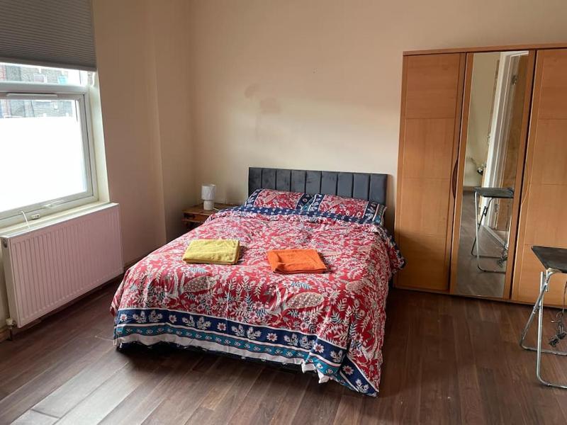 Fully equipped entire flat in Lewisham — отель в Лондоне, Соединенное Королевство