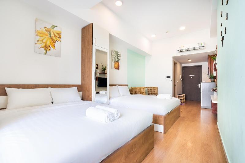 Genius Apartment River Gate Free Pool — комфортный отель в Хошимине