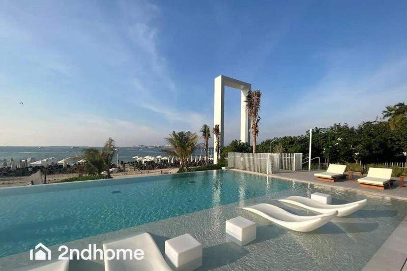 Newly Furnished with Beach Access in La Vie, JBR — забронировать отель в Дубае