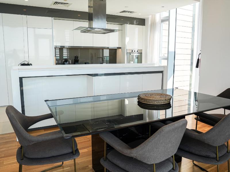 Special Offer Full Sea view bluewaters Island — забронировать отель в Дубае