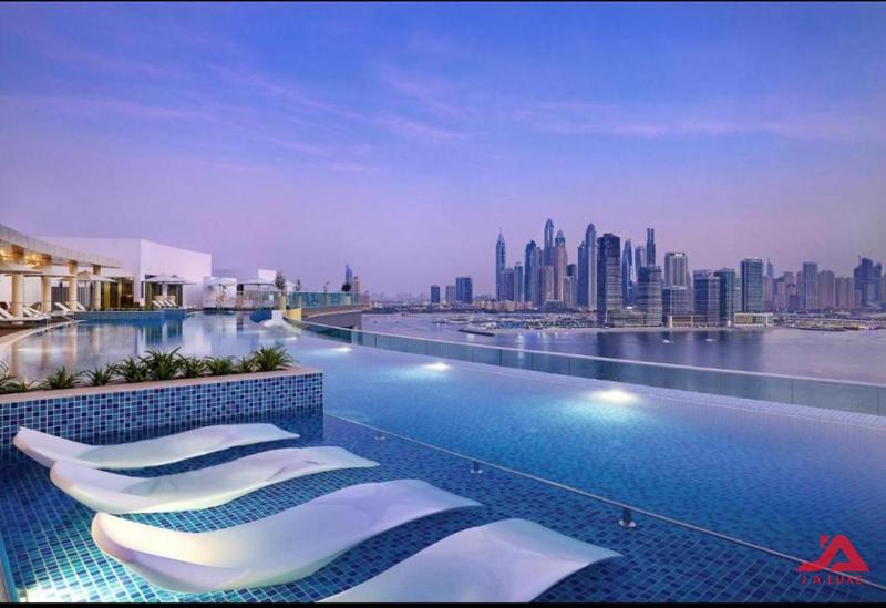 Cozy Sea & Marina View Apt with Rooftop Pool & Private Beach in Palm Jumeirah, steps to Nakheel Mall — отзывы гостей и цены