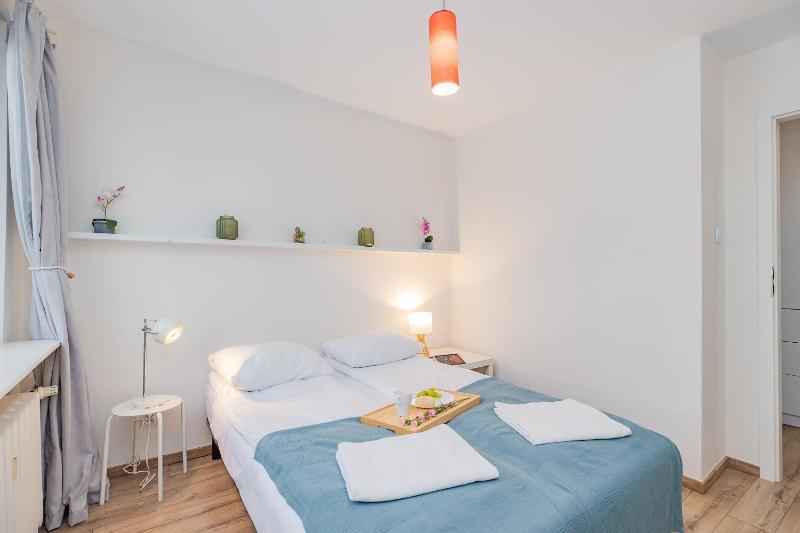 ShortStayPoland Bonifraterska (B149) — комфортный отель в Варшаве