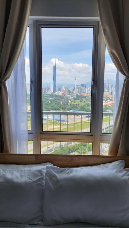 Mimi Cozy Homestay, 180 degree KL KLCC Sky View Highest Floor with Muji Concept — отзывы гостей и цены