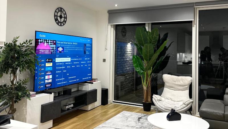 Beautiful 2-Bed High Rise Apartment in Royal Wharf — отзывы гостей и цены