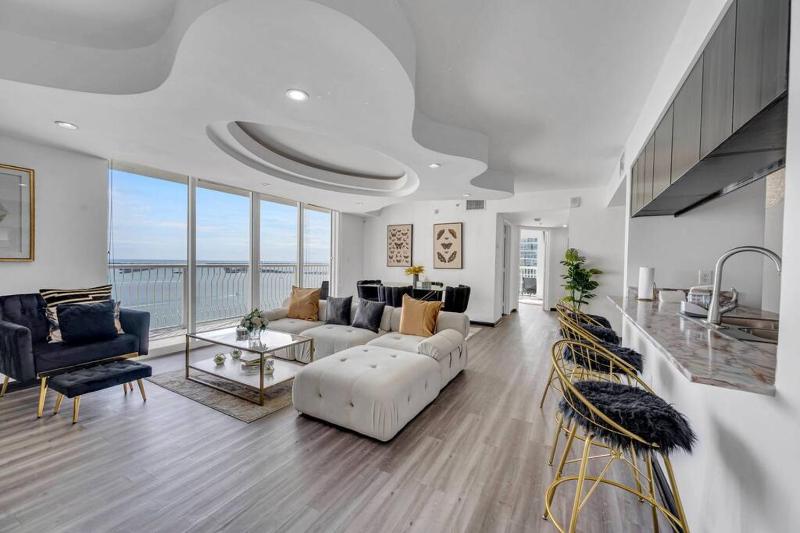 New Stunning 2Br Brickell Condo-Free Parking — отель в Майами, Соединенные Штаты Америки