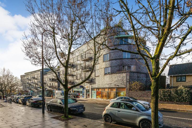 2 Bed Apartment in West Hampstead — комфортный отель в Лондоне