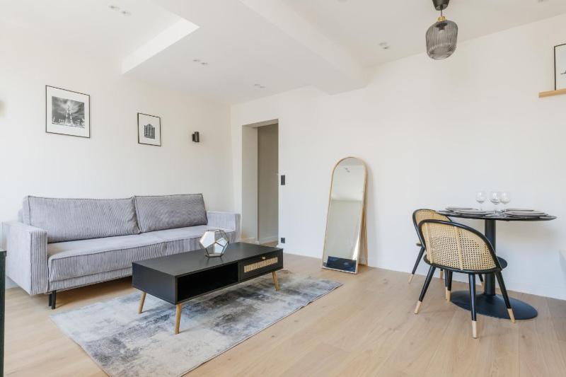 Cosy apartment 4P1BDR - SentierGrands Blv — отель в Париже, Франция