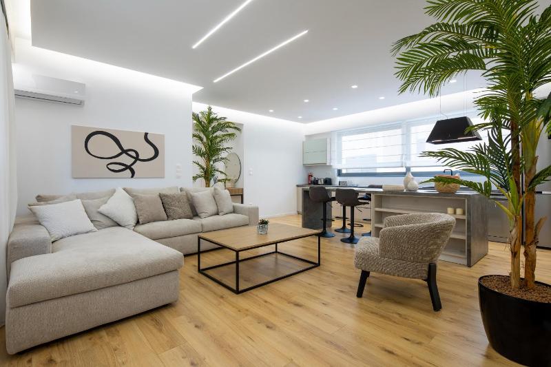 Цены на Central Charm 1Bdr Apartment в Афины