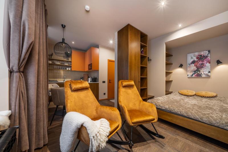 Stylish old town apartment on Mucenieku street — отель с удобным расположением в риге