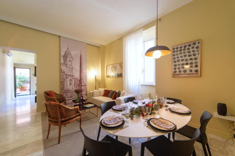 Bernini Stay, next to Trevi Fountain — отель с удобным расположением в Риме