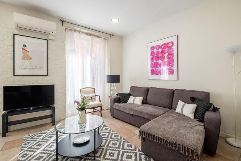 Bright- 1Bd 1Bth furnished - Sol — отзывы гостей и цены