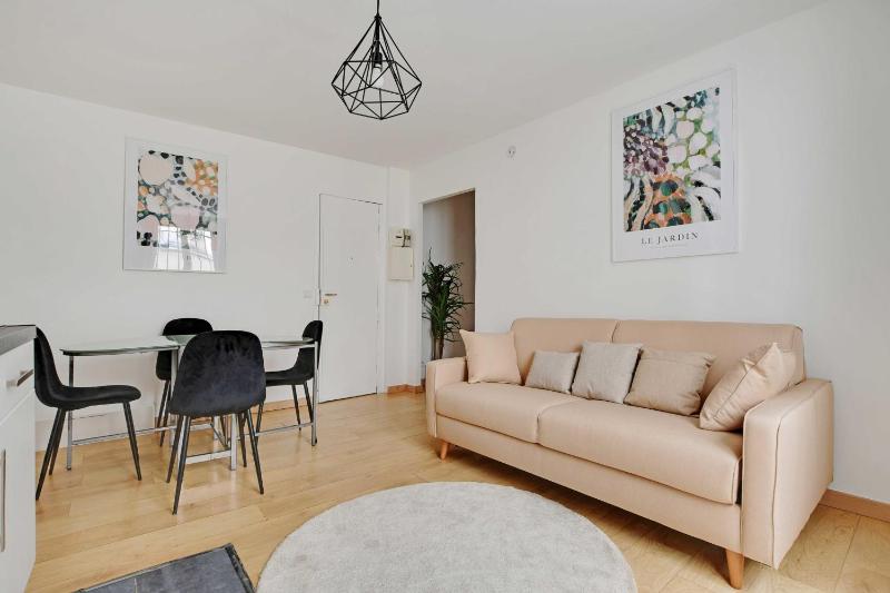 Cosy apartment - 4P - VoltaireNation — отель в Париже, Франция