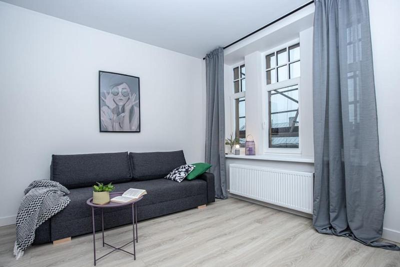 Spacious 1 room flat near public transportation — отель с удобствами в риге