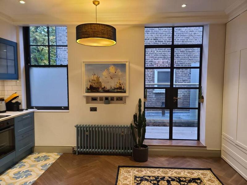 New Boutique Ground Floor Apartment — отзывы гостей и цены