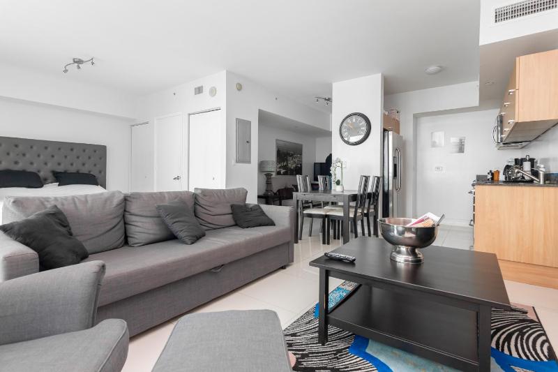 Brickell Studio Dreamy Balcony & Amazing View — забронировать отель в Майами