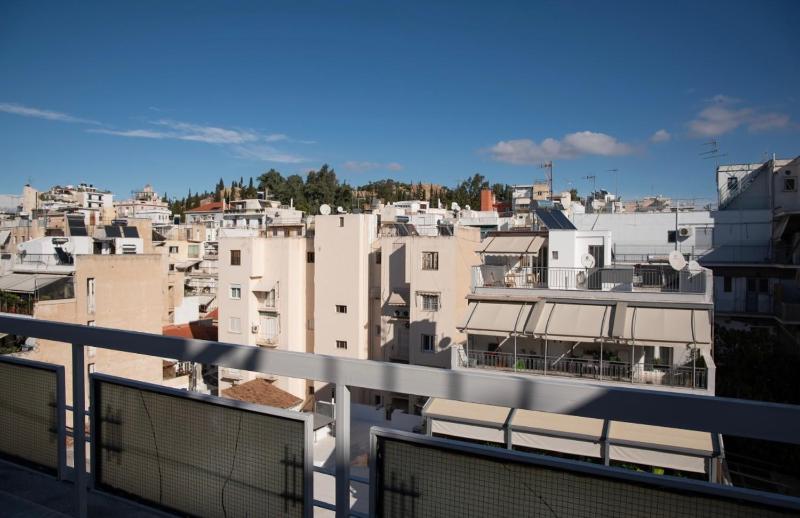 Цены на Amazing view apartment in Exarcheia Athens в Афины
